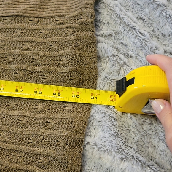 SAESED threads brown longer sweater. - Picture 7 of 8